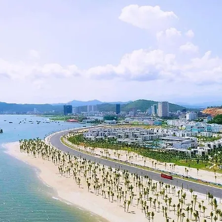 The Enchanted Ha Long Hotel - Bai Chay Beach