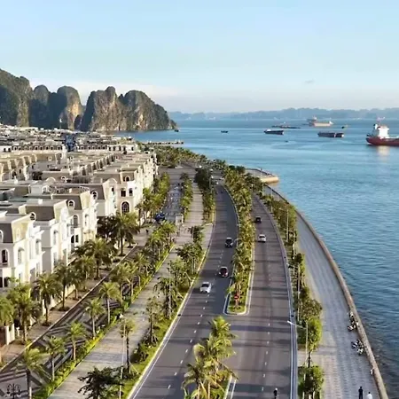 The Enchanted Ha Long Hotel - Bai Chay Beach