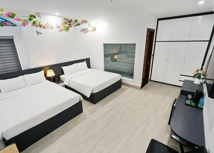 Hotel The Enchanted - Bai Chay 3*