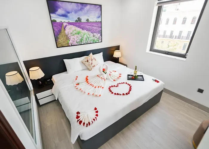 The Enchanted - Bai Chay Hotel 3*