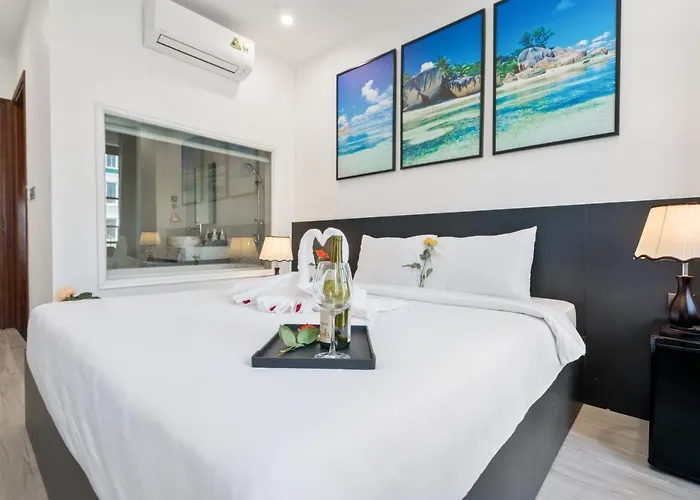 The Enchanted - Bai Chay Hotel 3*